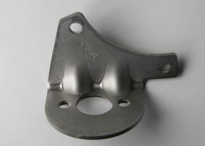 What principles should be followed when choosing material for automobile stamping parts?